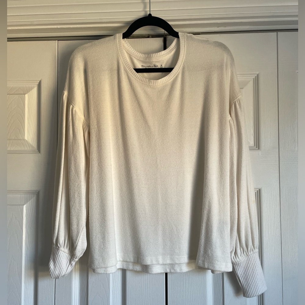 Abercrombie & Fitch soft & cozy long sleeve t-shirt with balloon sleeves